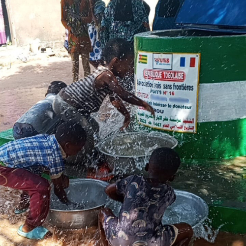 Unis Sans Frontieres Puits Enfants